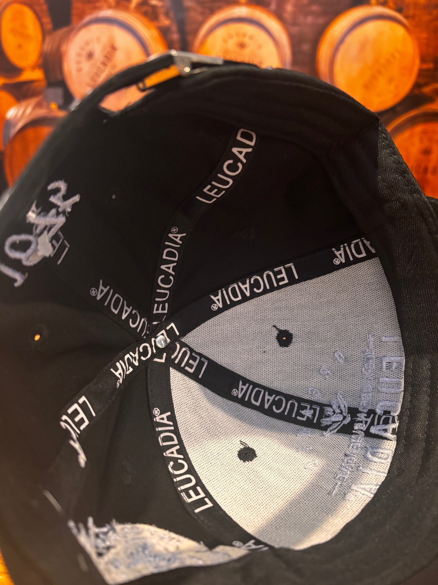 Leucadia® Black Cap
